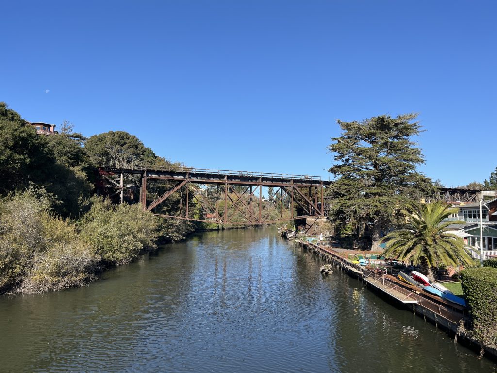 Santa Cruz impressive railroads picture taken with the duoveo app