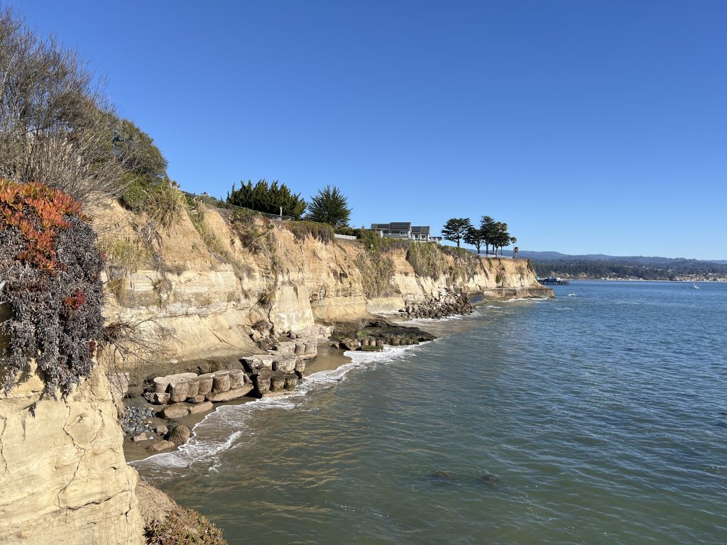 Capitola & Santa Cruz beaches impressive cliffs and views