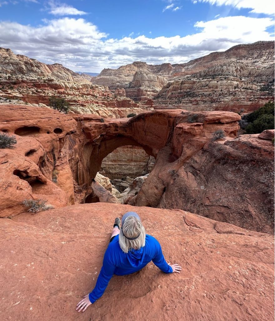 Utah national parks: Cassidy Arch Trail, view of the arch