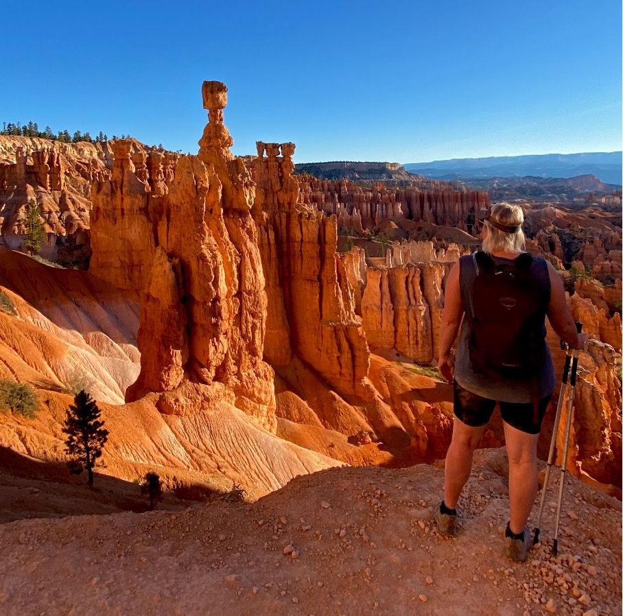 Utah National parks: Impressive view of Navajo and Peekaboo Loops Trail