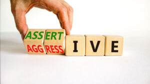 différence entre assertivité et agressivité